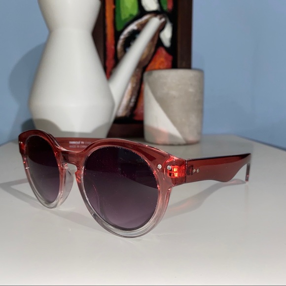 Assorted Sunglasses (Buy All 3 or just 1) - Picture 6 of 8